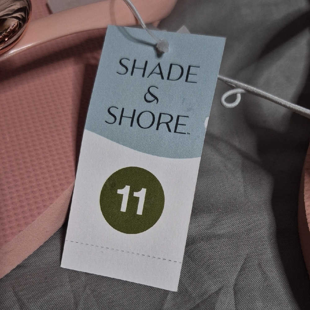 Shade & Shore Pink Sandals with Heart Accent - Picture 2 of 4